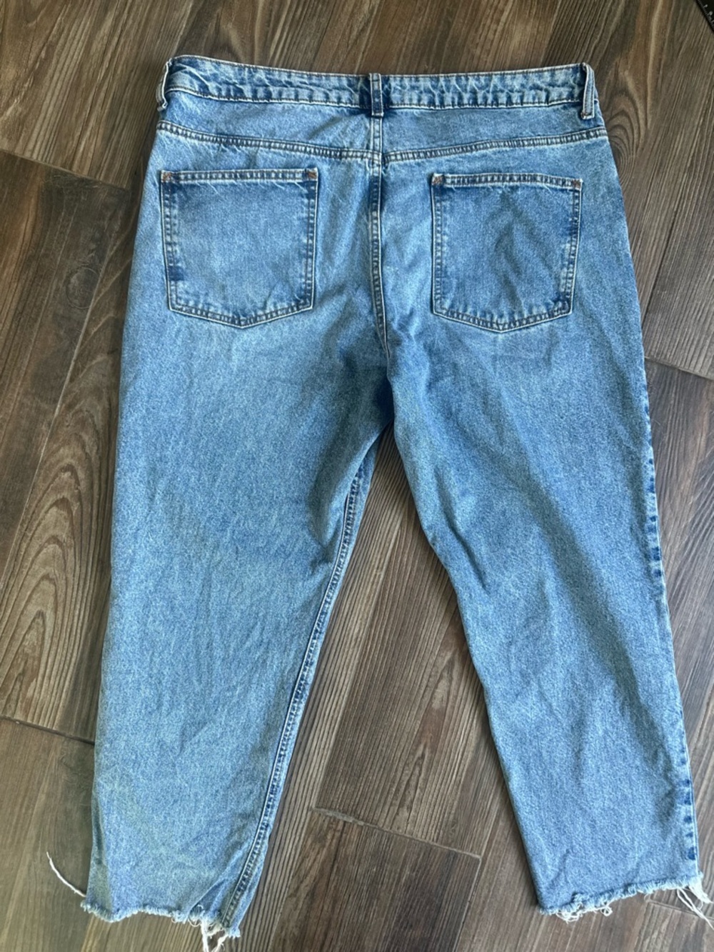ASOS Light Blue Cropped Ankle Straight leg Denim Jeans - Picture 5 of 12